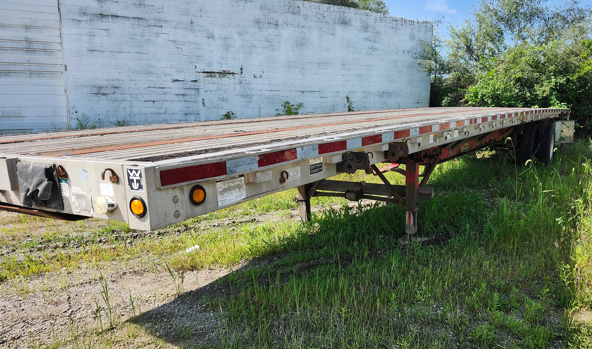 Front / curb side